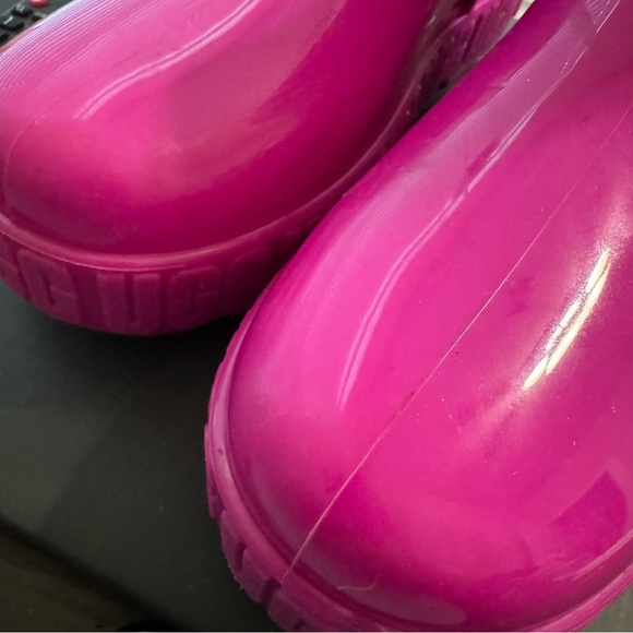 UGG Women's Vibrant Pink Rain Boots - Picture 7 of 16